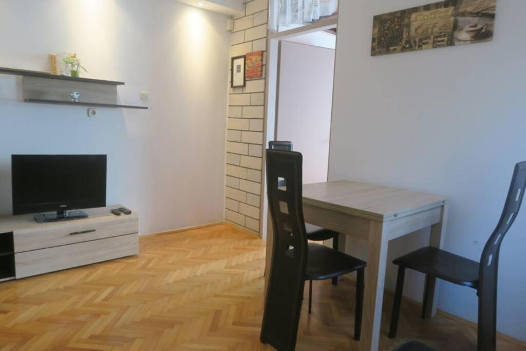 Cozy Apartment Alma, Two Steps From The Sea Medulin Exterior photo
